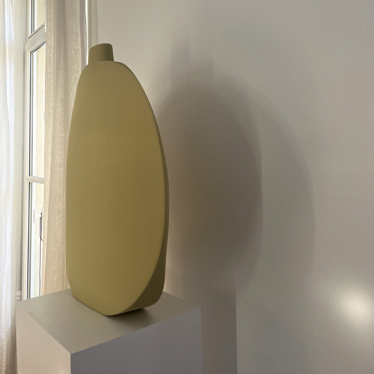 Vase monumental Luna
