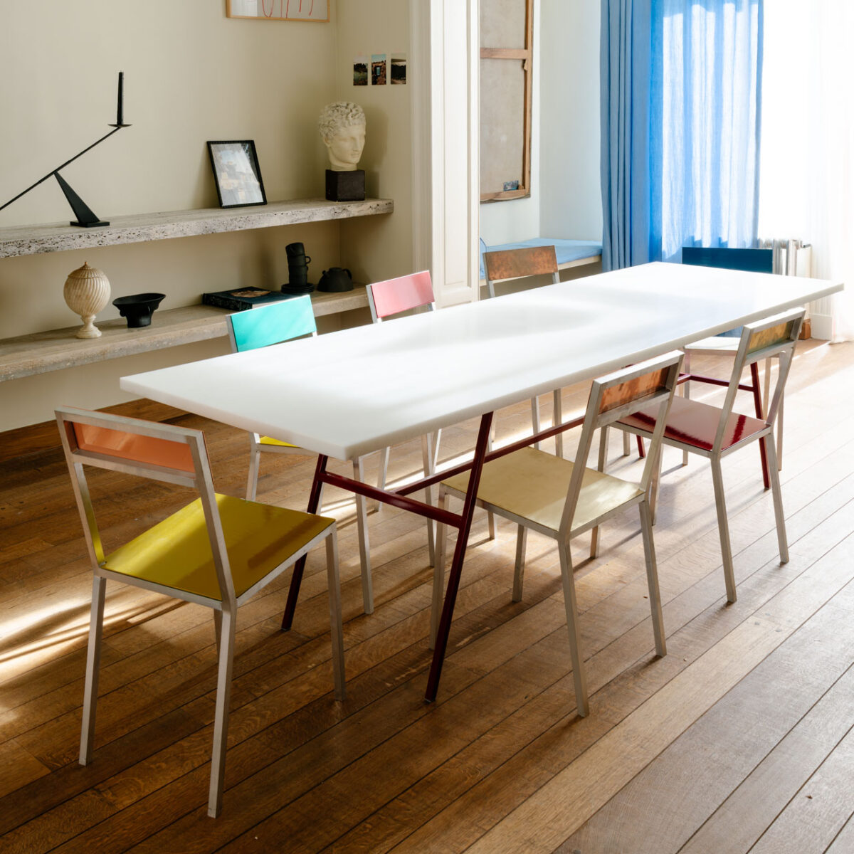 Long table