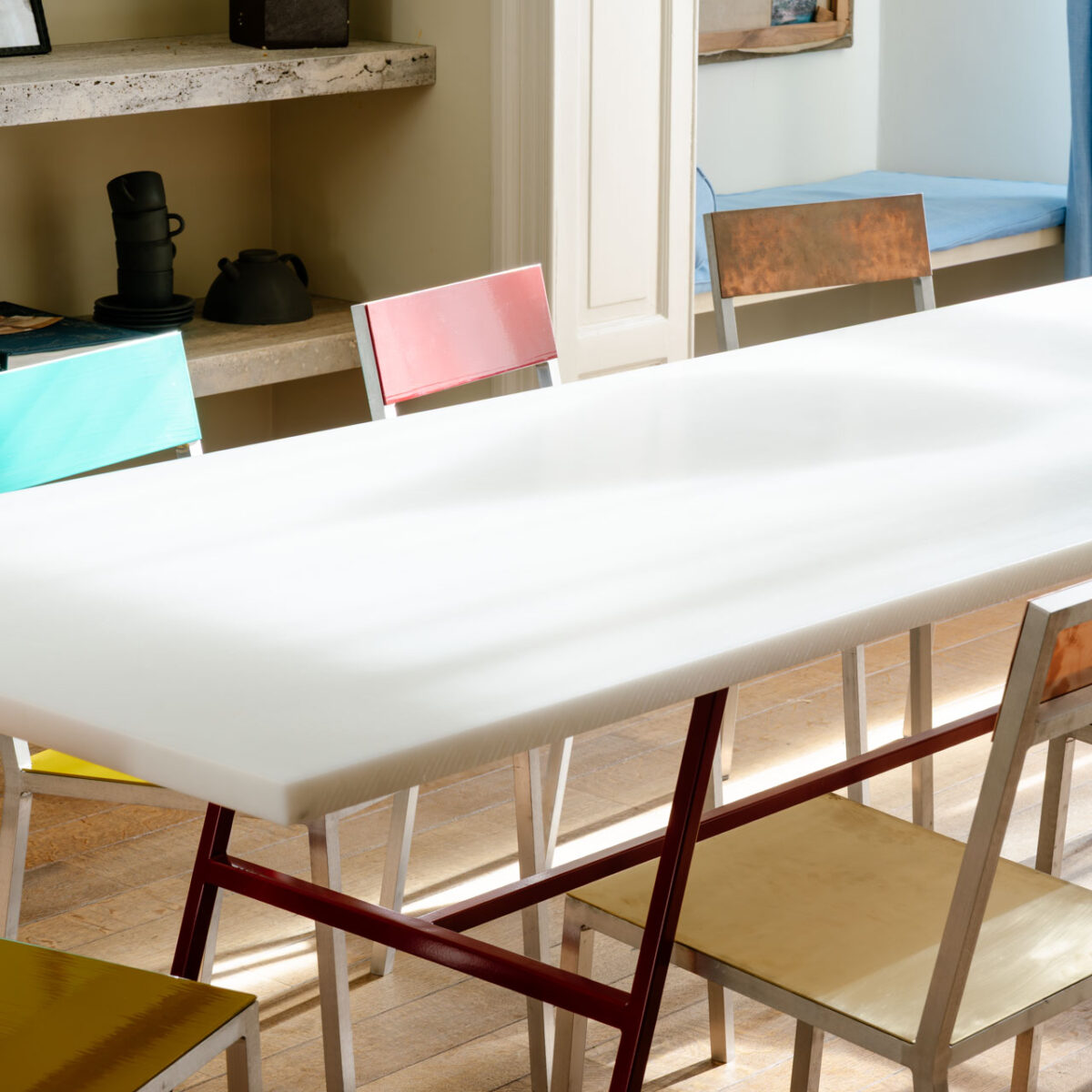 Long table